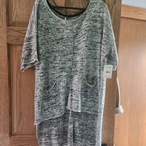 Free People sweater size M NWT